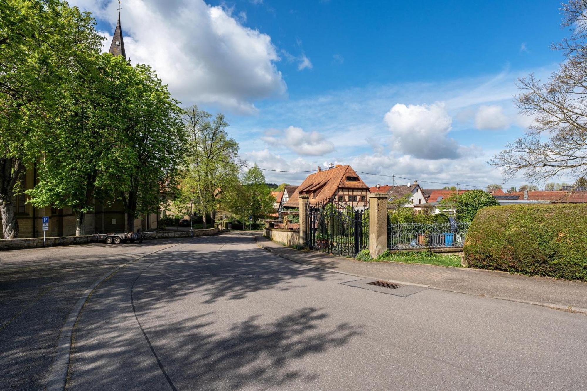 Hobbit Lounge Lejlighed Eppingen Eksteriør billede