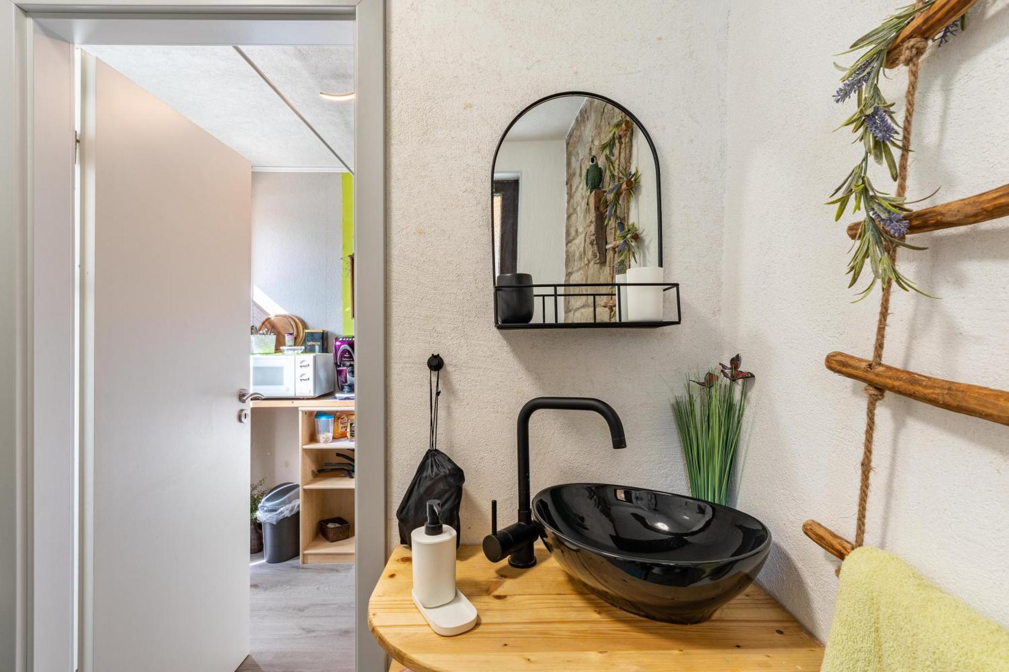 Hobbit Lounge Lejlighed Eppingen Eksteriør billede